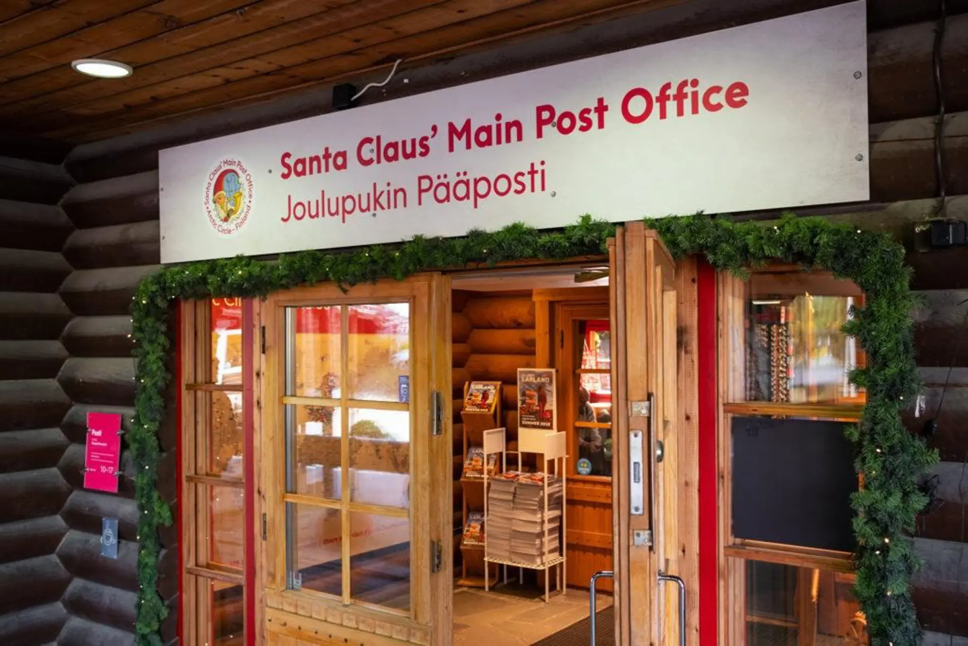 Bưu điện Ông già Noel ở Rovaniemi: 5 điều thú vị về những lá thư Giáng sinh