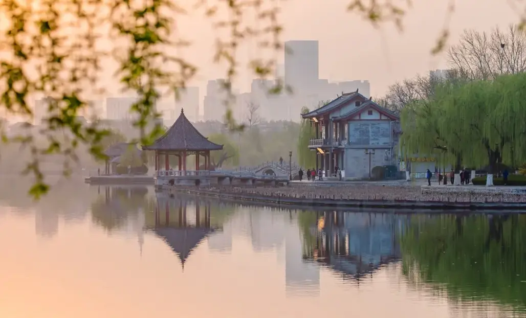 DU LỊCH TRUNG QUỐC: TẾ NAM – KHÚC PHỤ – THÁI SƠN – THANH ĐẢO 2026 (SC)