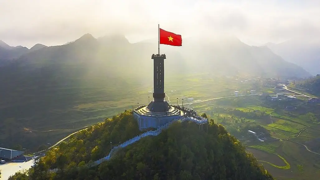 (HN) DU LỊCH MIỀN BẮC: CAO NGUYÊN ĐÁ ĐỒNG VĂN - ĐÈO MÃ PÍ LÈNG -  SÔNG NHO QUẾ -  CỘT CỜ LŨNG CÚ - BẢN LÔ LÔ CHẢI 2026