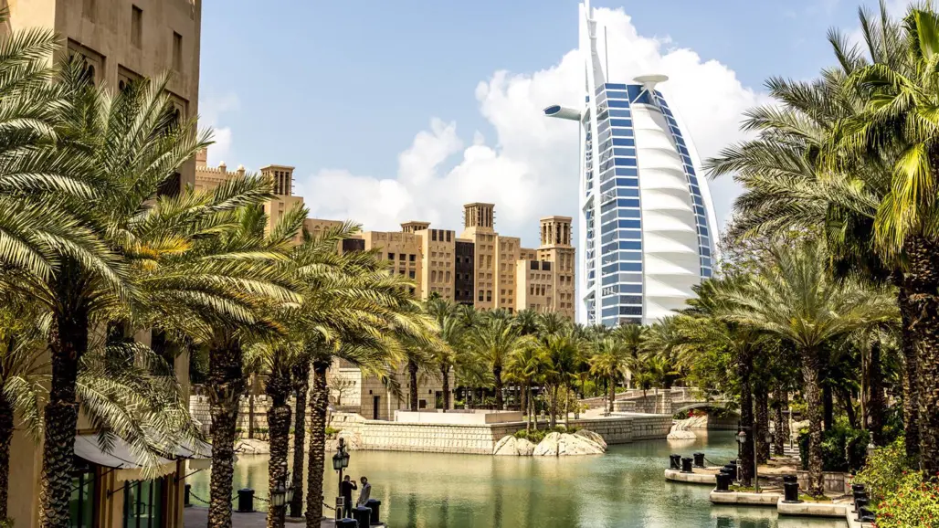 DU LỊCH DUBAI: KHÁM PHÁ DUBAI–ABU DHABI 2025 (EK)