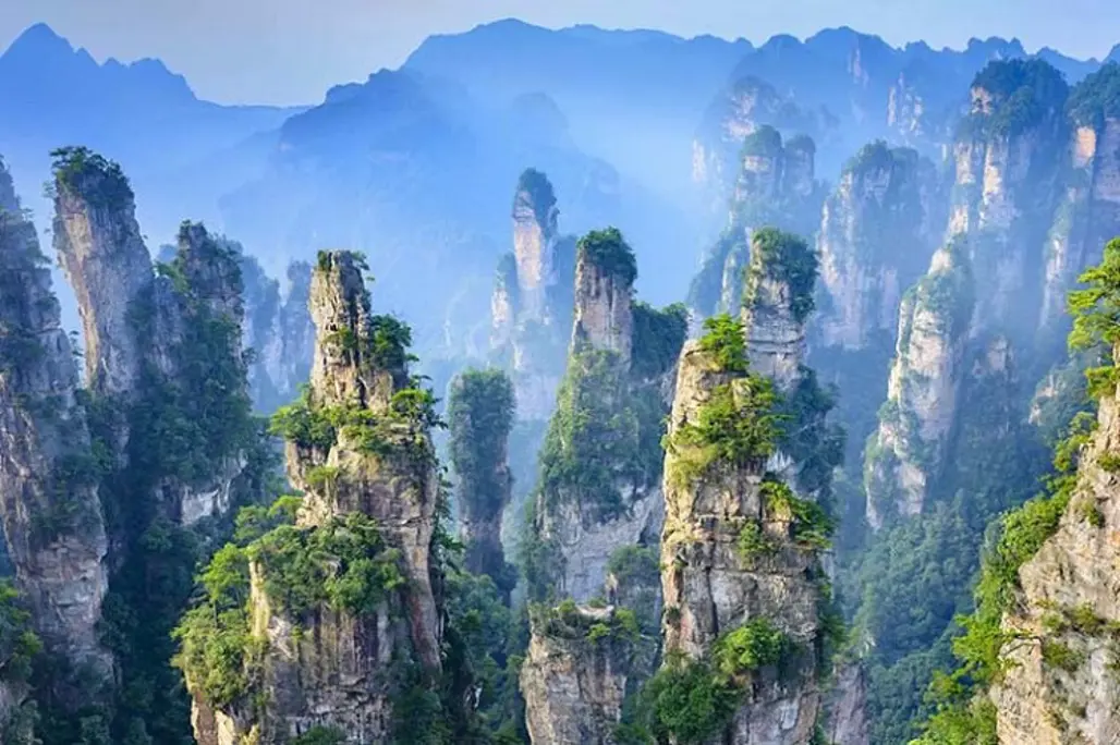 (HN) TRƯƠNG GIA GIỚI - PHƯỢNG HOÀNG CỔ TRẤN - THIÊN MÔN SƠN 2026 (CZ)