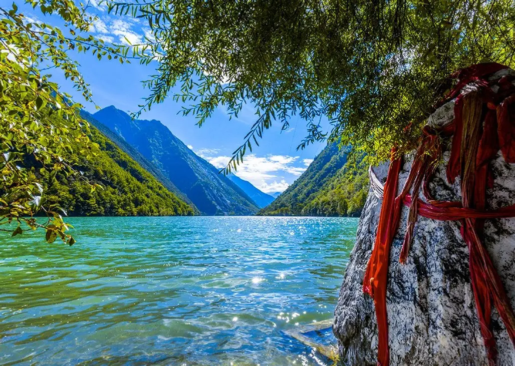 DU LỊCH TRUNG QUỐC: THÀNH ĐÔ – CỬU TRẠI CÂU – HUYỆN MẬU –  TRƯỢT TUYẾT GIA CÔ SƠN (2025)