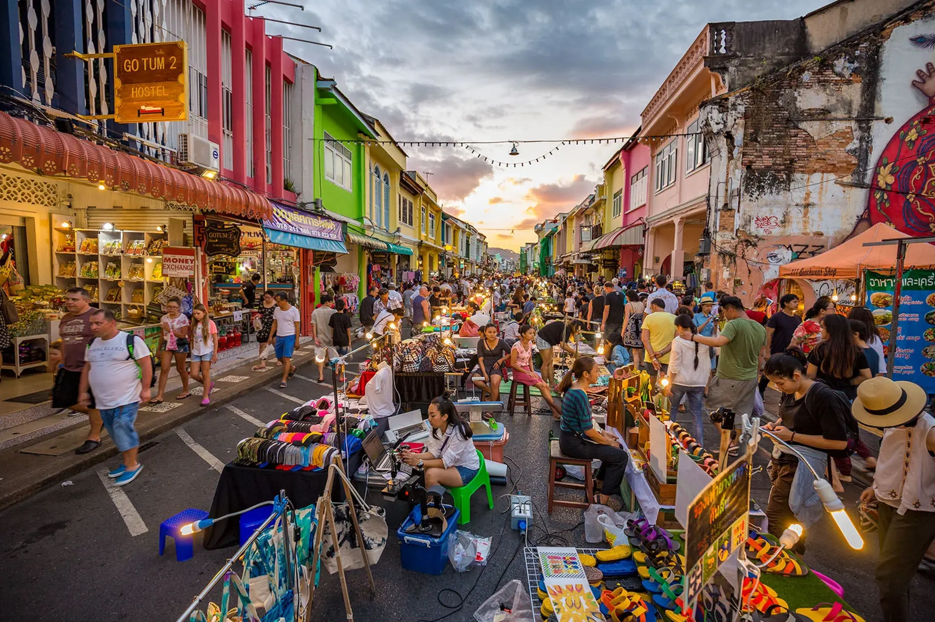 Mua gì ở Phuket làm quà? Top 6 đặc sản và quà lưu niệm nên chọn 