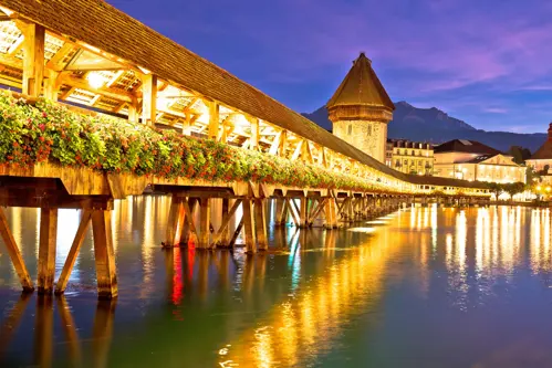 Du lịch Lucerne 2025 - Thành phố bên hồ đẹp như cổ tích của Thụy Sĩ