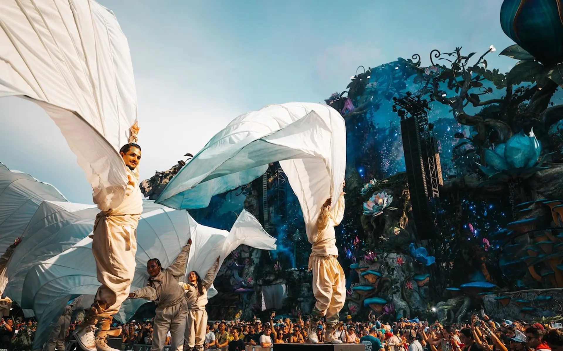 Tomorrowland 2026 - Vì sao cả thế giới đổ về lễ hội EDM lớn nhất Bỉ?