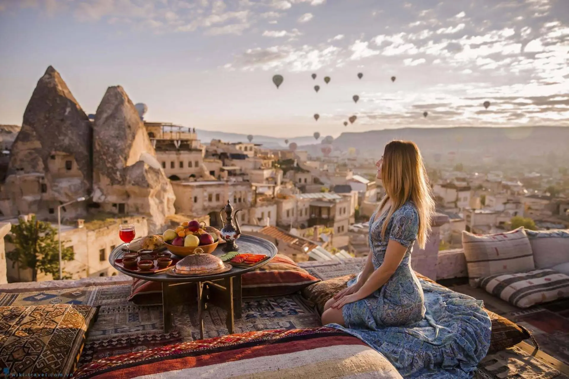 Trải nghiệm khinh khí cầu Cappadocia có gì đặc biệt? Buổi sáng trên không ở Thổ Nhĩ Kỳ 2026 