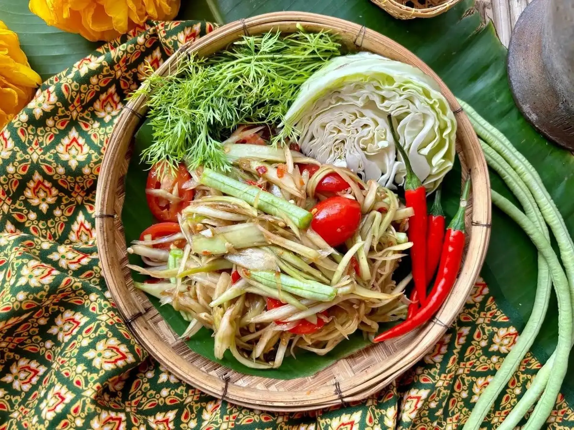 Du lịch Lào ăn gì? Giải mã văn hóa xôi nếp trong ẩm thực Lào