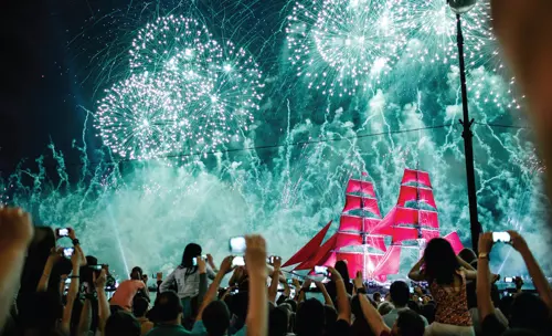 Lễ hội Đêm Trắng Saint Petersburg có gì đặc biệt? Kinh nghiệm khám phá mùa hè 2026 nước Nga