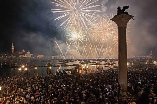 Festa del Redentore 2026 - Lễ hội pháo hoa Venice nổi tiếng nước Ý