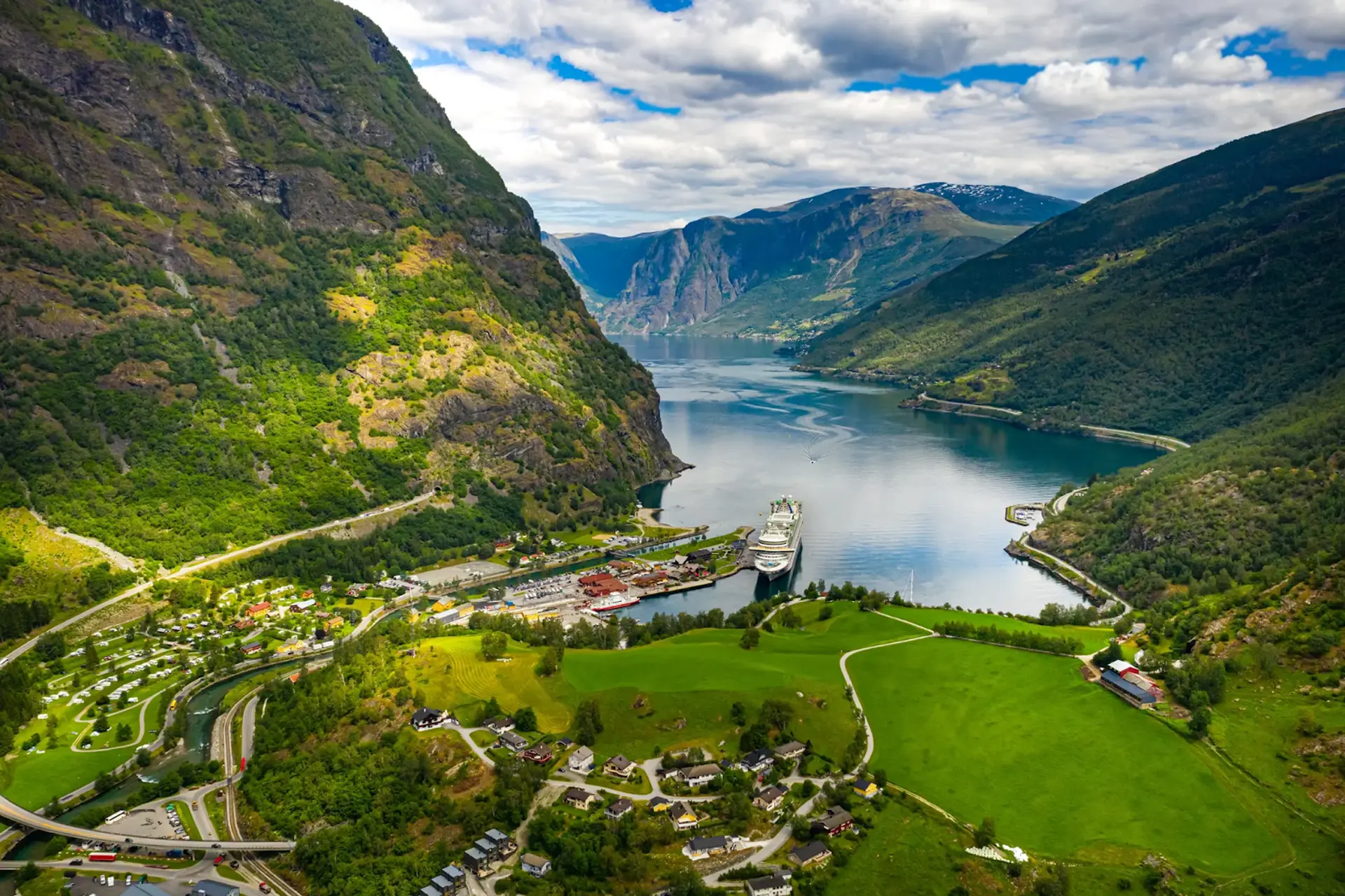 Du thuyền fjord Na Uy 2026 - Trải nghiệm đắt nhưng ai đi rồi cũng thấy đáng 
