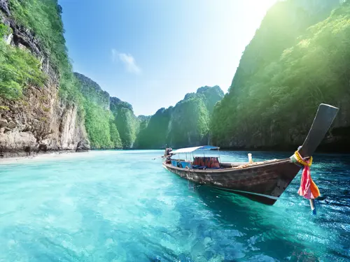 Đảo Phi Phi có đẹp không? Review thật trước khi đặt tour Thái Lan mùa hè 2026