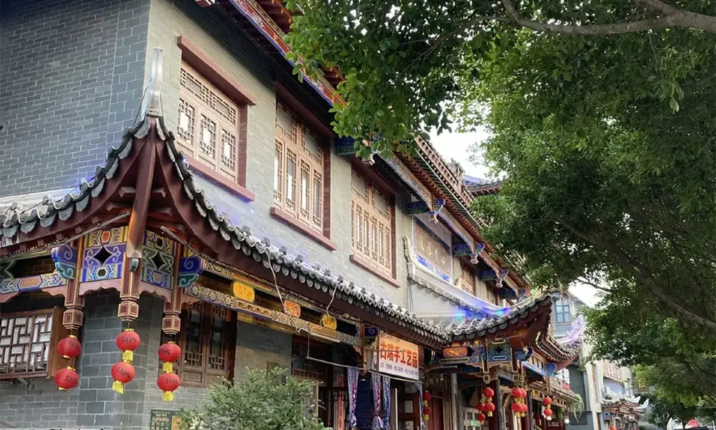 DU LỊCH TRUNG QUỐC:  QUÝ CHÂU – TÂY GIANG TIỂU THẤT KHỔNG – CỔ TRẤN HẠ TY 2026 (GY)