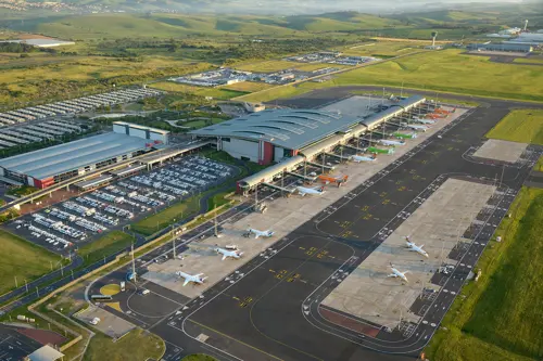 Top 10 Sân Bay Tốt Nhất Thế Giới 2025: Cape Town Lên Ngôi, Châu Á Gọi Tên Riyadh & Dammam