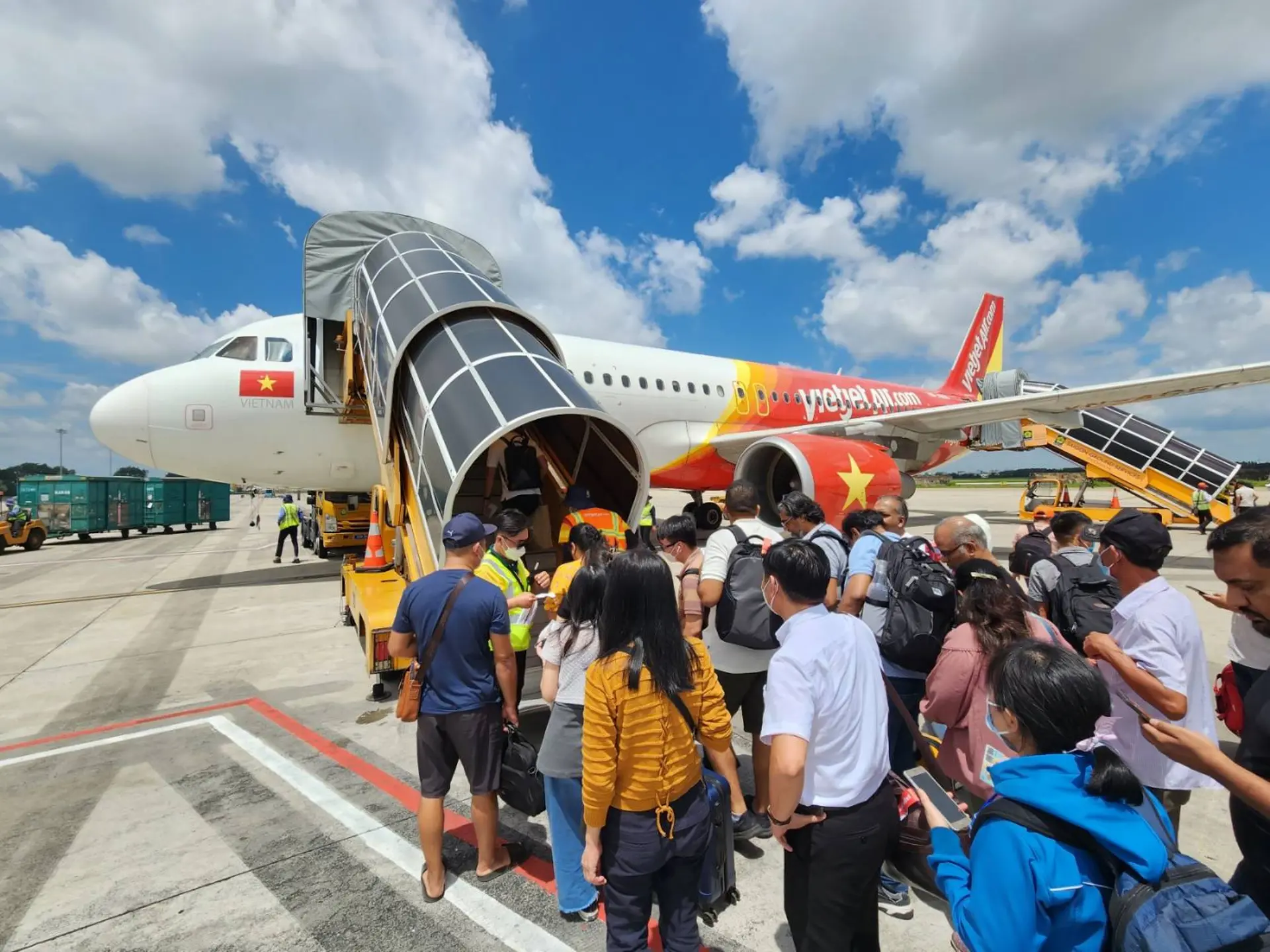 Mẹo Săn Vé Máy Bay Giá Rẻ Đi Hàn Quốc Chỉ Từ 2 Triệu Đồng