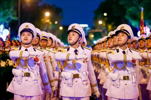 Lịch Trình Các Hoạt Động Diễu Binh, Diễu Hành Kỷ Niệm 30/4: Bắt Đầu Với Sơ Duyệt Cấp Nhà Nước Tối 25/4