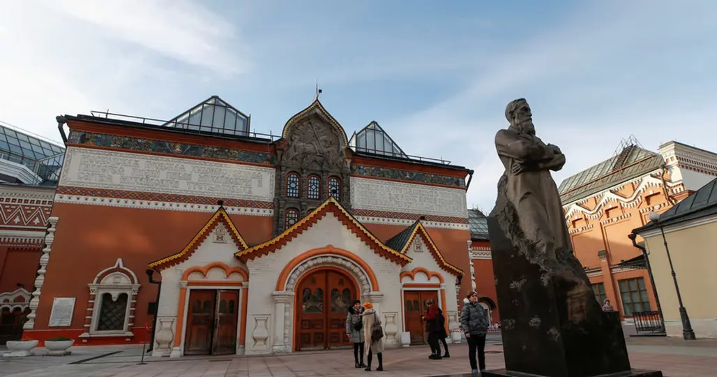 Du Lịch Nga : Moscow – Sergiyev Posad – Etnomir – St Petersburg (2025)
