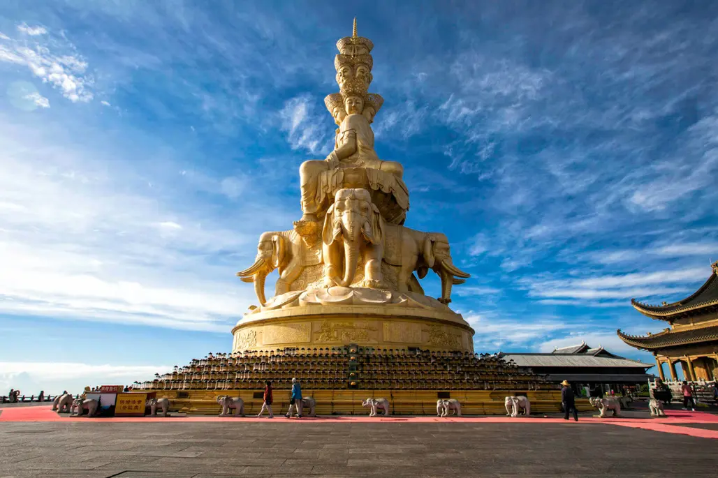 Du Lịch Trung Quốc: Cửu Trại Câu – Nga Mi Sơn Lạc Sơn Đại Phật – Trùng Khánh (2025)