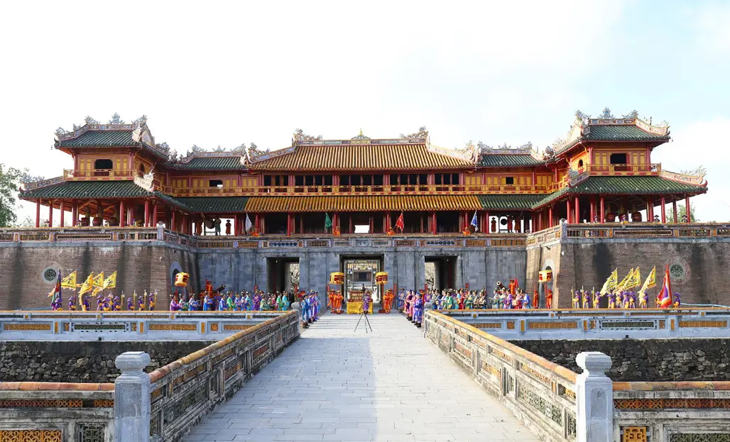 Du Lịch Miền Trung: Đà Nẵng – Bà Nà – Huế  – Quảng Bình Lễ 30.4 (2025)