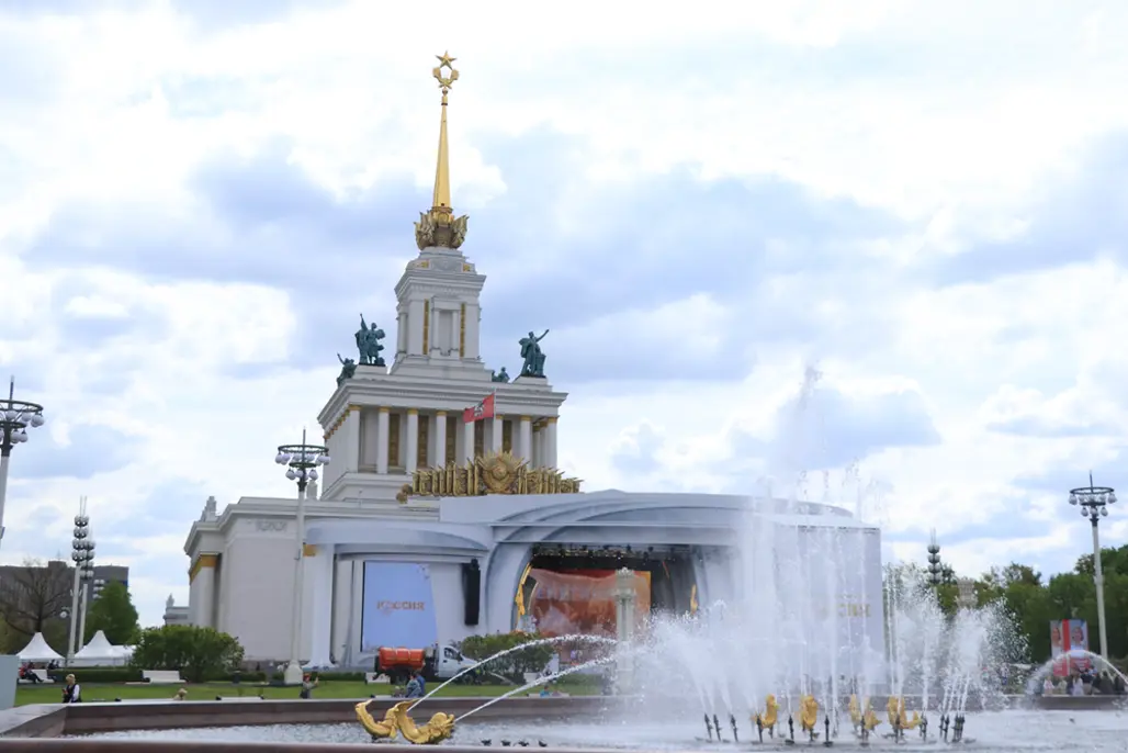 Du Lịch Nga :Moscow – Rostov – Yaroslav – St Petersburg (2025)