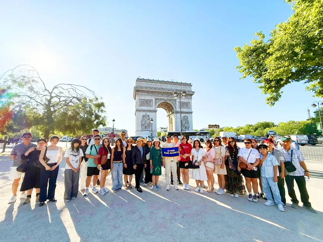 Du Lịch Châu Âu : Đức – Hà Lan – Bỉ- Pháp – Thụy Sĩ– Milan 2025 (T5)